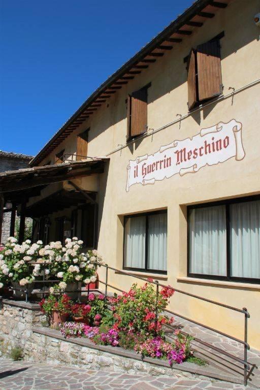 Guerrin Meschino Hotel Montemonaco Kültér fotó